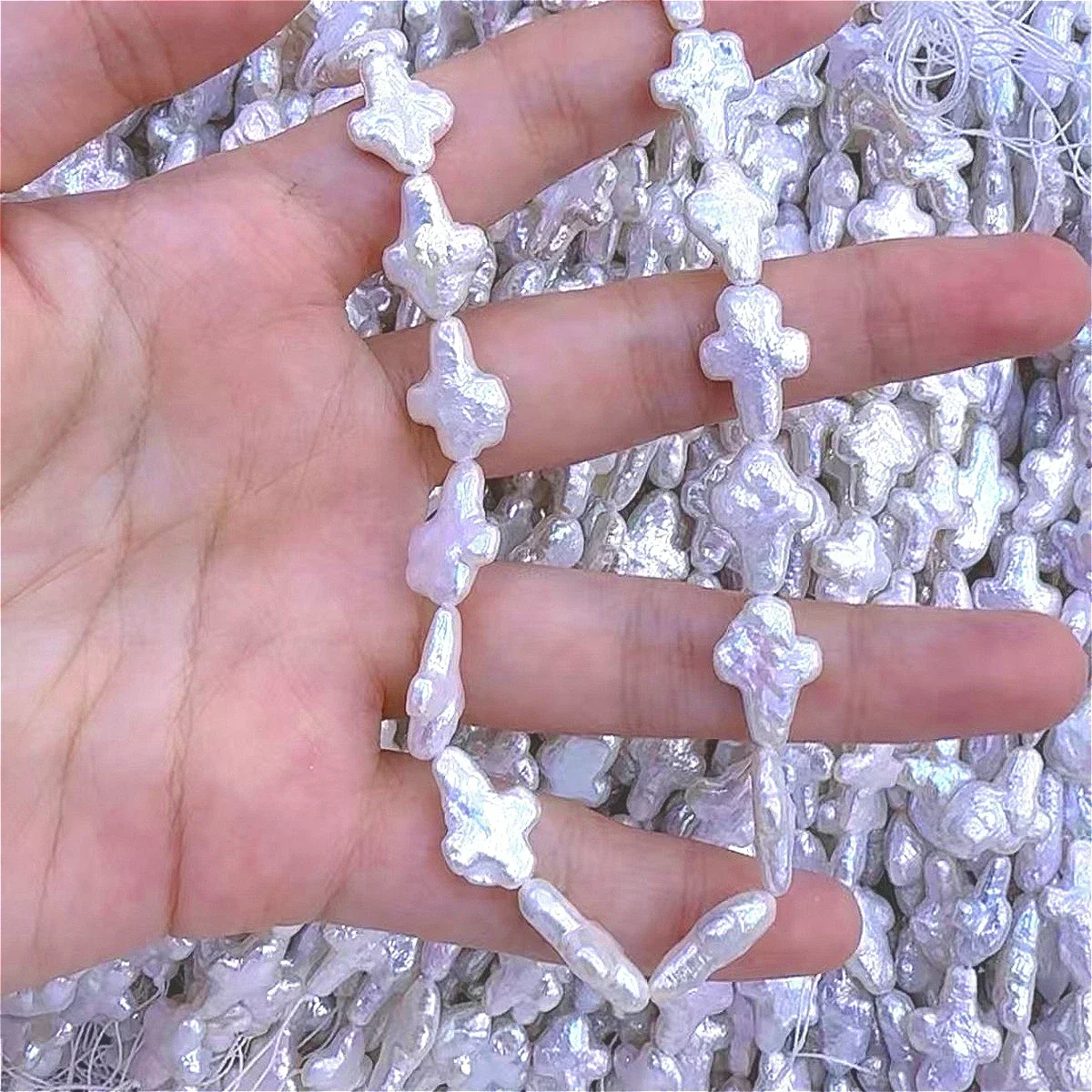 12x18mm 6A Natural Freshwater Purple White Baroque Dazzling Cross Pearl Bead Gift Jewelry Make DIY Necklace Bracelet Accessories
12x18mm 6A Natural Freshwater Purple White Baroque Dazzling Cross Pearl Bead Gift Jewelry Make DIY Necklace Bracelet Accessories