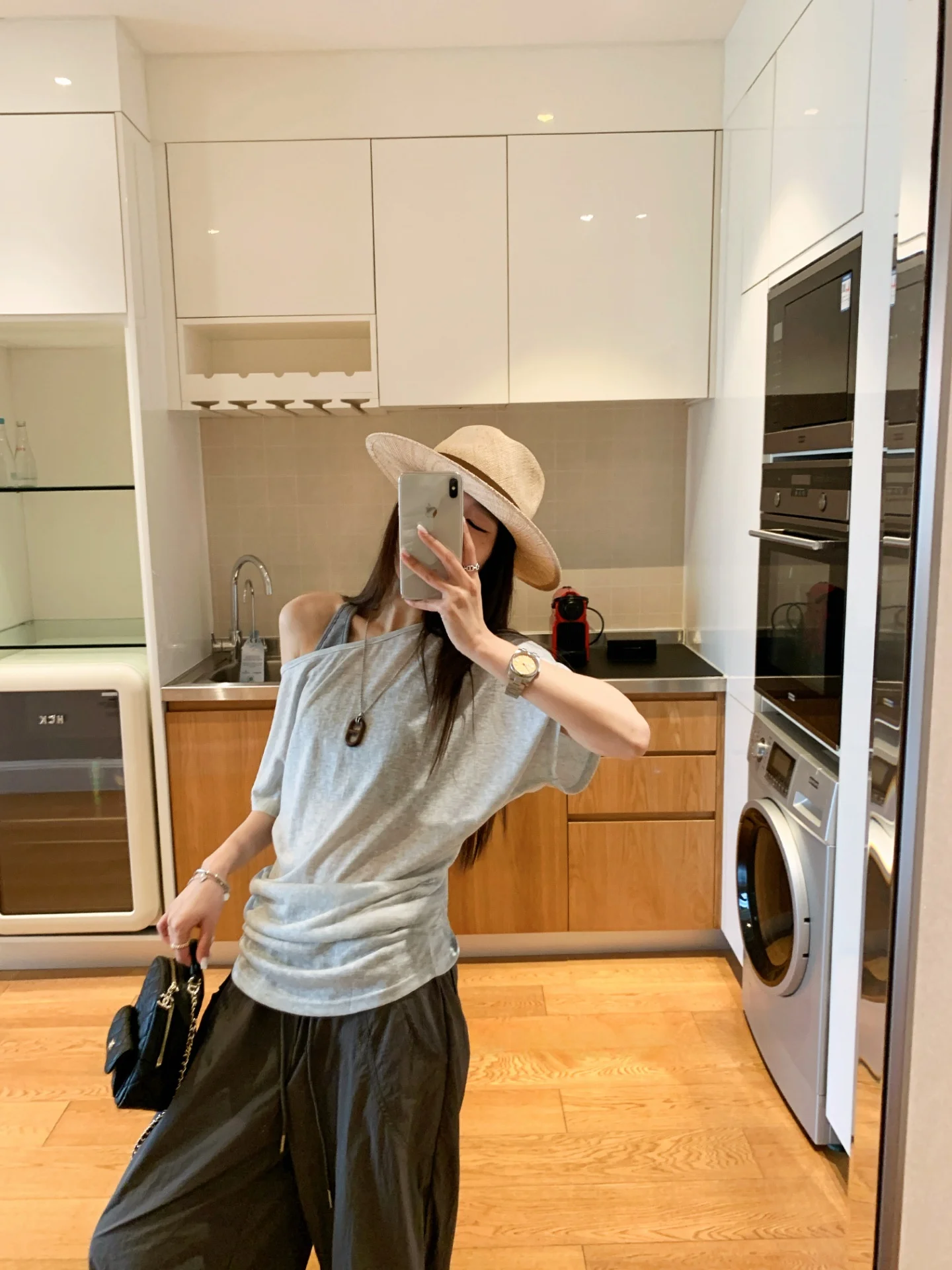 Loose Fit Short Sleeve T-Shirt Women's Casual Style Two-Piece Set Comfortable Breathable Cotton Sweat Absorbent Slimming Effect
Loose Fit Short Sleeve T-Shirt Women's Casual Style Two-Piece Set Comfortable Breathable Cotton Sweat Absorbent Slimming Effect