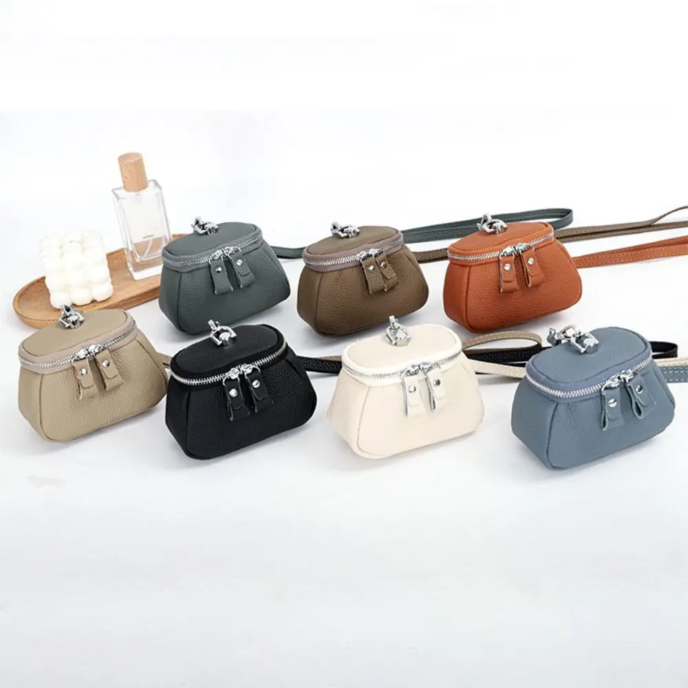 New Compact Coin Purse Cowhide Hanging Neck Earphone Bag Genuine Leather Mini Handbag Women Men
New Compact Coin Purse Cowhide Hanging Neck Earphone Bag Genuine Leather Mini Handbag Women Men