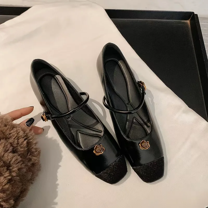 Туфли Мэри Джейн на плоской подошве в британском стиле в стиле ретро, женские повседневные универсальные лоферы без шнуровки, удобные модные туфли на низком каблуке
Туфли Мэри Джейн на плоской подошве в британском стиле в стиле ретро, женские повседневные универсальные лоферы без шнуровки, удобные модные туфли на низком каблуке