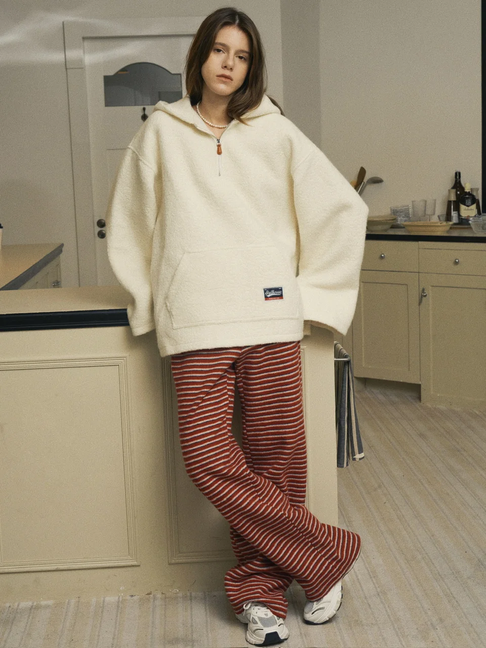 Красные полосатые шерстяные вязаные брюки прямого кроя с эффектом похудения, удобные длинные брюки для женщин от Septhouse
Красные полосатые шерстяные вязаные брюки прямого кроя с эффектом похудения, удобные длинные брюки для женщин от Septhouse