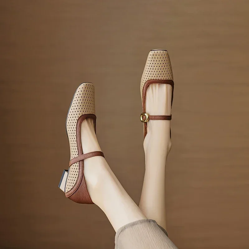 Giant Soft and Super Comfortable Full Leather~ Thick Heel Hollow Mary Jane Shoes Women's Summer Hole Sandals Buckle Belt
Giant Soft and Super Comfortable Full Leather~ Thick Heel Hollow Mary Jane Shoes Women's Summer Hole Sandals Buckle Belt