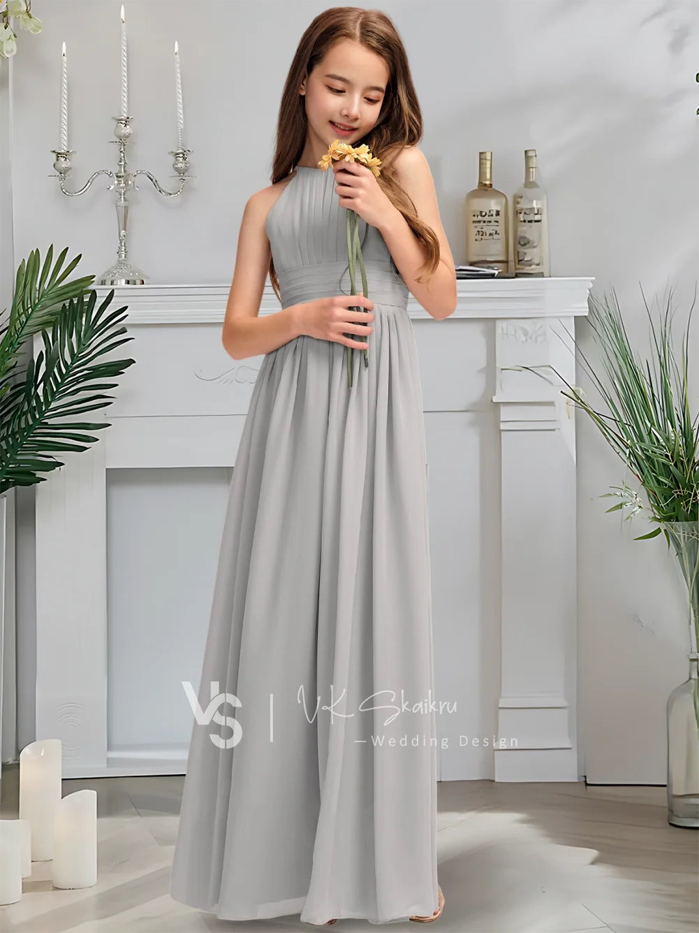DSF Child A-line Halter Floor-Length Chiffon Junior Bridesmaid Dress with Pleated Silver Stunning Flower Girl Dress for Weddings
DSF Child A-line Halter Floor-Length Chiffon Junior Bridesmaid Dress with Pleated Silver Stunning Flower Girl Dress for Weddings