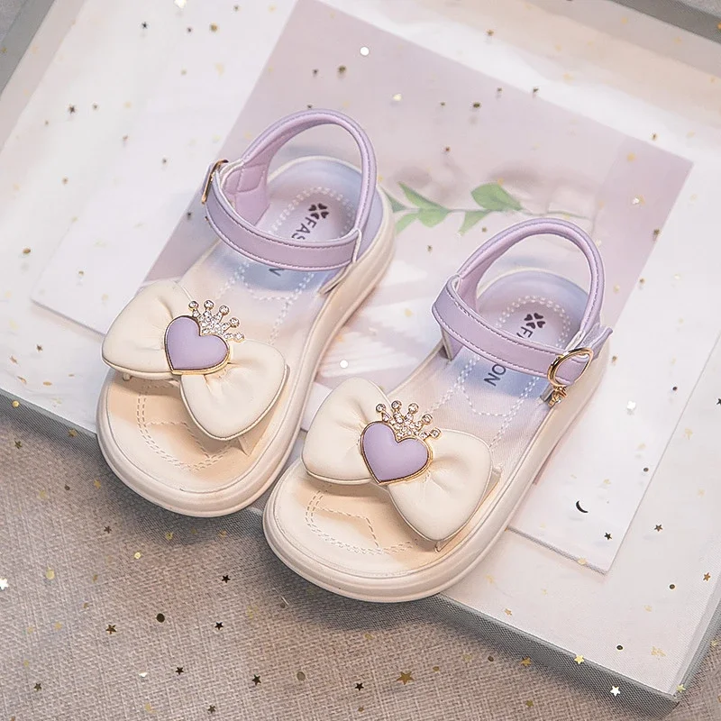Girl Summer Sandals for Princess Sweet Versatile Children Dress Sandals Fashion Causal Chic Crown Bowknot Kids Shoes Versatile
Girl Summer Sandals for Princess Sweet Versatile Children Dress Sandals Fashion Causal Chic Crown Bowknot Kids Shoes Versatile