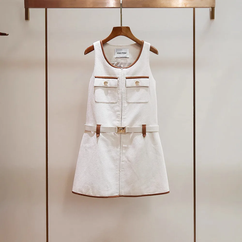 High-End Summer New Retro Workwear Style U-Neck Zipper Vest Dress Polyester Fiber Loose Waist A-Line Skirt No Sleeve
High-End Summer New Retro Workwear Style U-Neck Zipper Vest Dress Polyester Fiber Loose Waist A-Line Skirt No Sleeve