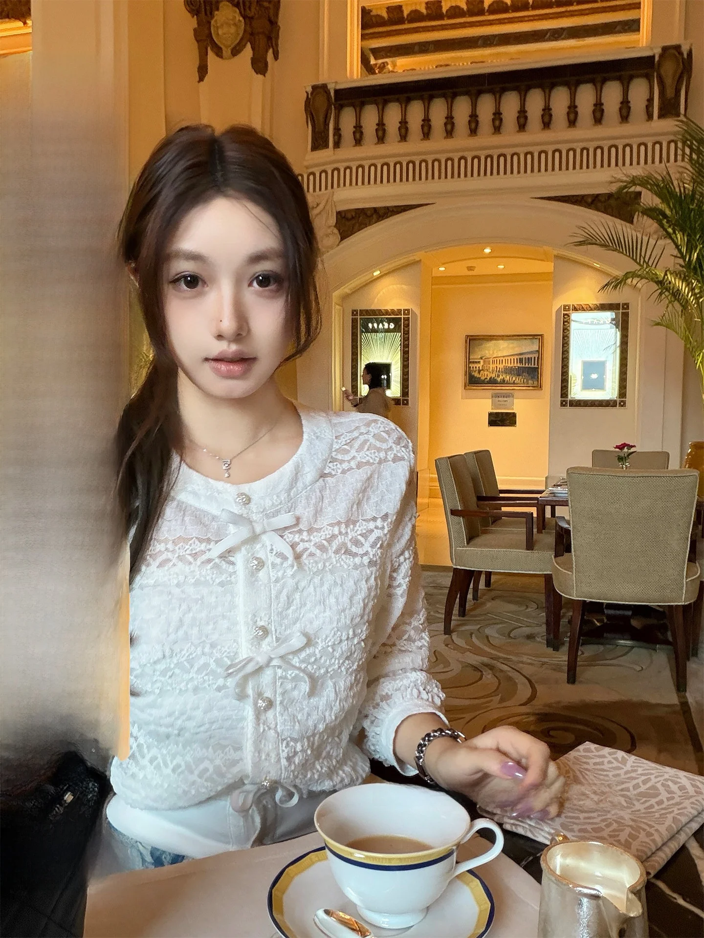 Chestnut Cocoa Knitted Sweater Lightweight Transparent Heavy Embroidery Small Fragrance Knot Casual Style V-neck ...
Chestnut Cocoa Knitted Sweater Lightweight Transparent Heavy Embroidery Small Fragrance Knot Casual Style V-neck ...