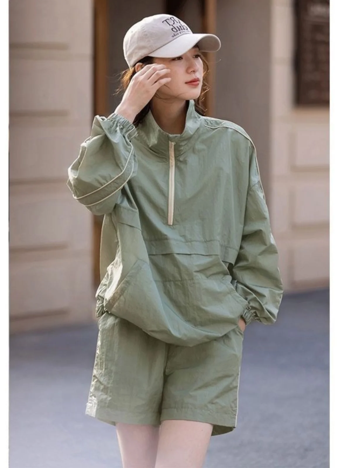 Lightweight Summer Sportswear UV Protection Loose Fit Long Sleeve Running Suit Women Casual Two-Piece Set Breathable Shorts
Lightweight Summer Sportswear UV Protection Loose Fit Long Sleeve Running Suit Women Casual Two-Piece Set Breathable Shorts