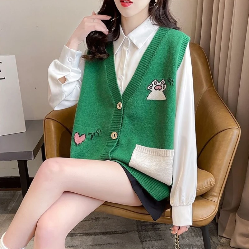 Женский модный вязаный жилет с мультяшным узором, Новое поступление 2025 года, жаккардовый цветной блок на пуговицах с v-образным вырезом, свободный кардиган высокого качества, свитер
Женский модный вязаный жилет с мультяшным узором, Новое поступление 2025 года, жаккардовый цветной блок на пуговицах с v-образным вырезом, свободный кардиган высокого качества, свитер