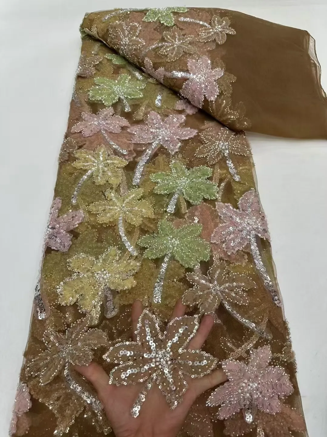 2024 Luxury Elegant Handmade Embroidery Sequins Beaded Lace High Quality African Sequins Lace Fabric for Wedding Sewing
2024 Luxury Elegant Handmade Embroidery Sequins Beaded Lace High Quality African Sequins Lace Fabric for Wedding Sewing
