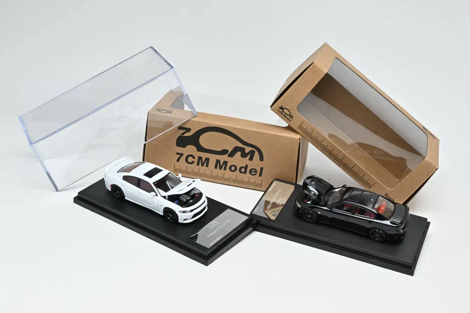 Pre-7CM Model Charger SRT Hellcat 1:64 Alloy Car Model
Pre-7CM Model Charger SRT Hellcat 1:64 Alloy Car Model