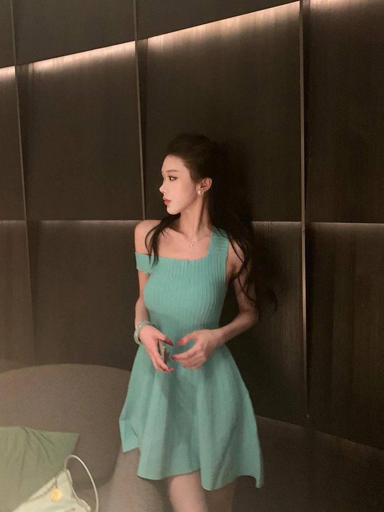 Elegant Slant-Shoulder Slim Fit Dress Summer Ladylike Short Skirt Women's Fashion Sweet Style Sleeveless Dress
Elegant Slant-Shoulder Slim Fit Dress Summer Ladylike Short Skirt Women's Fashion Sweet Style Sleeveless Dress