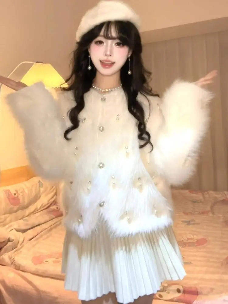 Japanese Kawaii Sweet White Beading Knitted Cardigan Autumn Winter Loose Coat Women Fashion Trend All-match Tops Mujer
Japanese Kawaii Sweet White Beading Knitted Cardigan Autumn Winter Loose Coat Women Fashion Trend All-match Tops Mujer