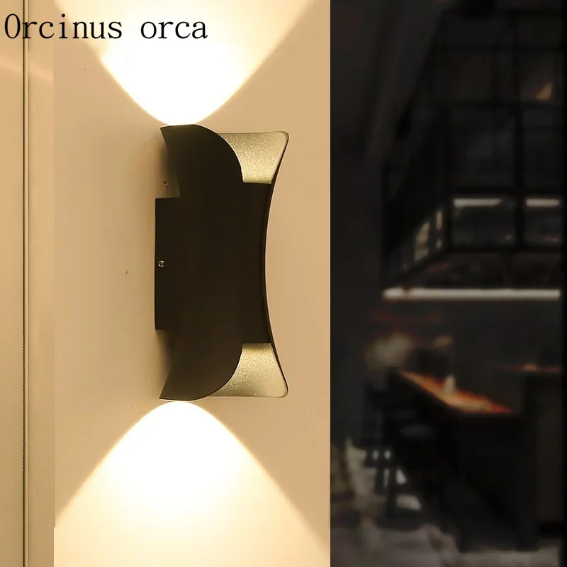 Nordic modern minimalist LED wall lamp staircase entrance bedroom bedside lamp personalized creative wall lamp
Nordic modern minimalist LED wall lamp staircase entrance bedroom bedside lamp personalized creative wall lamp