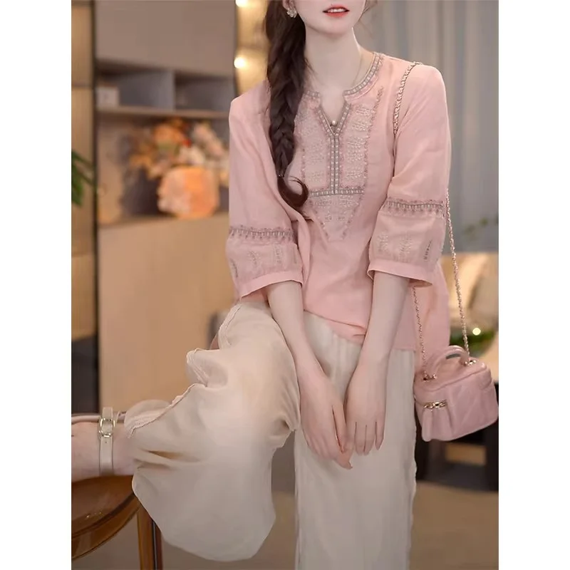 New Chinese Style Thin Bottoming T-Shirt Women's Fashion Spring Summer New Arrival Embroidered Cotton Long Sleeve Shirt
New Chinese Style Thin Bottoming T-Shirt Women's Fashion Spring Summer New Arrival Embroidered Cotton Long Sleeve Shirt