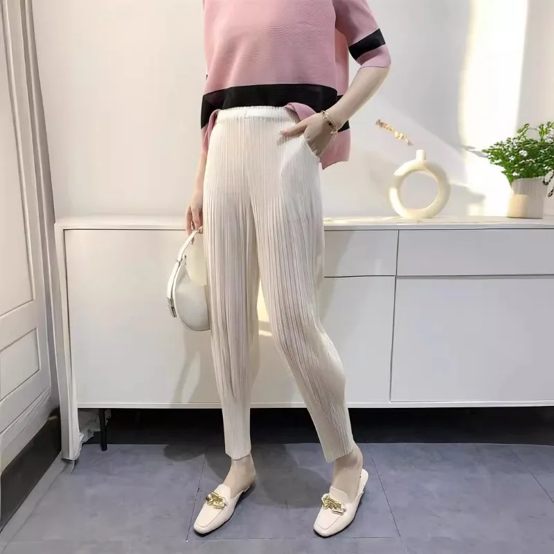 2025summer New Miyake Pleated Summer Trousers Women High Waist Thin Casual Wide Leg Nine-minutecalf Trousers Press Pleattrousers
2025summer New Miyake Pleated Summer Trousers Women High Waist Thin Casual Wide Leg Nine-minutecalf Trousers Press Pleattrousers