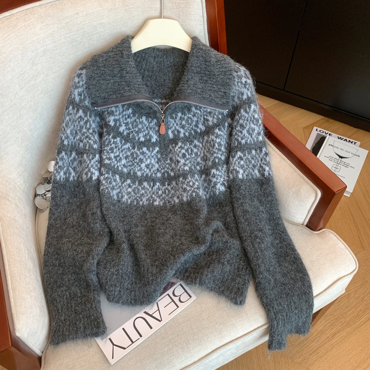 Женский серый, бежевый повседневный свитер с длинными рукавами и воротником Y2K, американский уличный модный зимний топ в стиле ретро, теплый свитер, одежда
Женский серый, бежевый повседневный свитер с длинными рукавами и воротником Y2K, американский уличный модный зимний топ в стиле ретро, теплый свитер, одежда