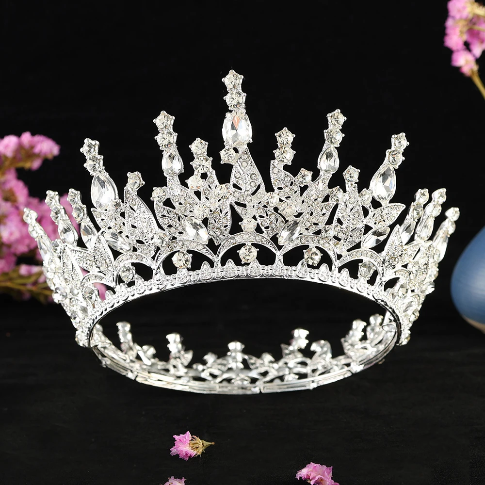Upscale Crystal Gem Crown ornaments Fashionable Noble Banquet Wedding Women's hair accessories
Upscale Crystal Gem Crown ornaments Fashionable Noble Banquet Wedding Women's hair accessories