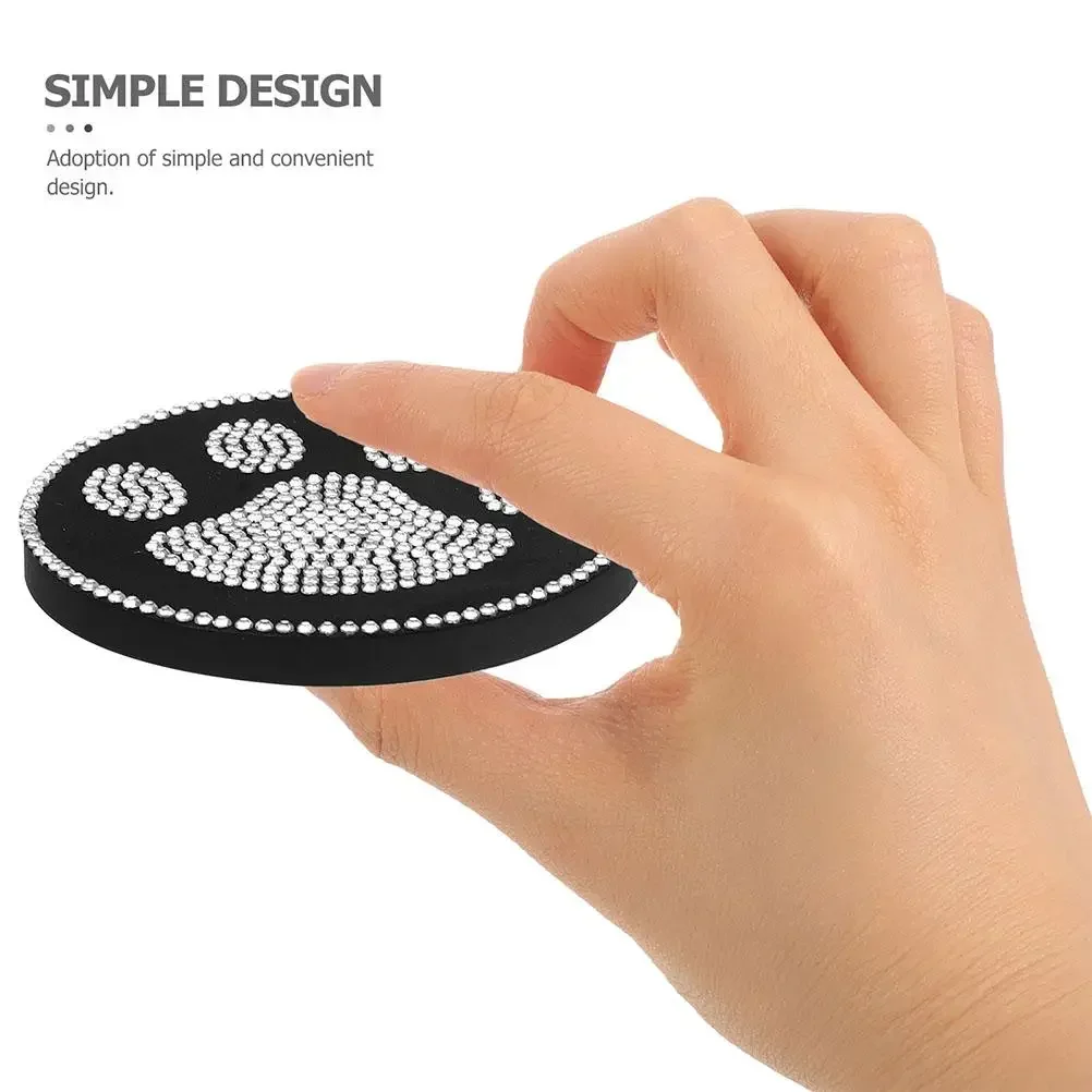 AntiSlipCarCupCoaster Мягкая силиконовая круглая собачья лапка со стразами HotDrinkPad BlueColor CarDecor Нескользящие автомобильные аксессуары Подставки для собак
AntiSlipCarCupCoaster Мягкая силиконовая круглая собачья лапка со стразами HotDrinkPad BlueColor CarDecor Нескользящие автомобильные аксессуары Подставки для собак
