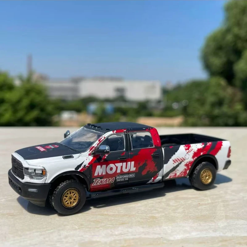 1:64 2022 RAM 2500 High Simulation Alloy Car Model Collectible Toy Gift Display Ornament
1:64 2022 RAM 2500 High Simulation Alloy Car Model Collectible Toy Gift Display Ornament