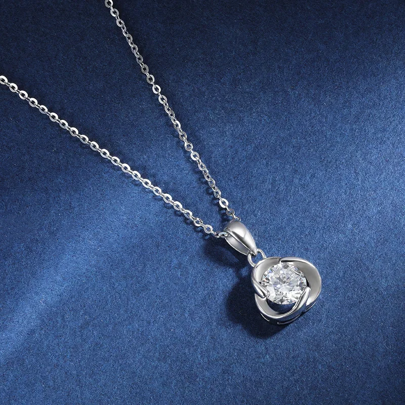 1CT D Color Moissanite Pendant Necklace For Women GRA Certified S925 Silver Wedding Engagement Neck Chain Jewelry Gifts
1CT D Color Moissanite Pendant Necklace For Women GRA Certified S925 Silver Wedding Engagement Neck Chain Jewelry Gifts