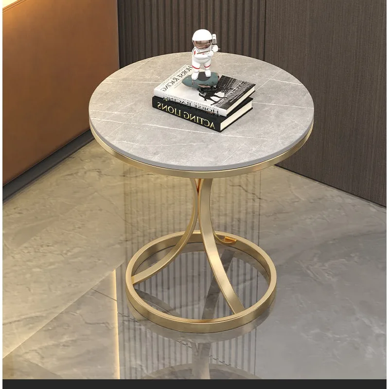 Современный роскошный итальянский журнальный столик из каменных плит, простой и стильный, для небольшой квартиры, мебель для гостиной.
Современный роскошный итальянский журнальный столик из каменных плит, простой и стильный, для небольшой квартиры, мебель для гостиной.