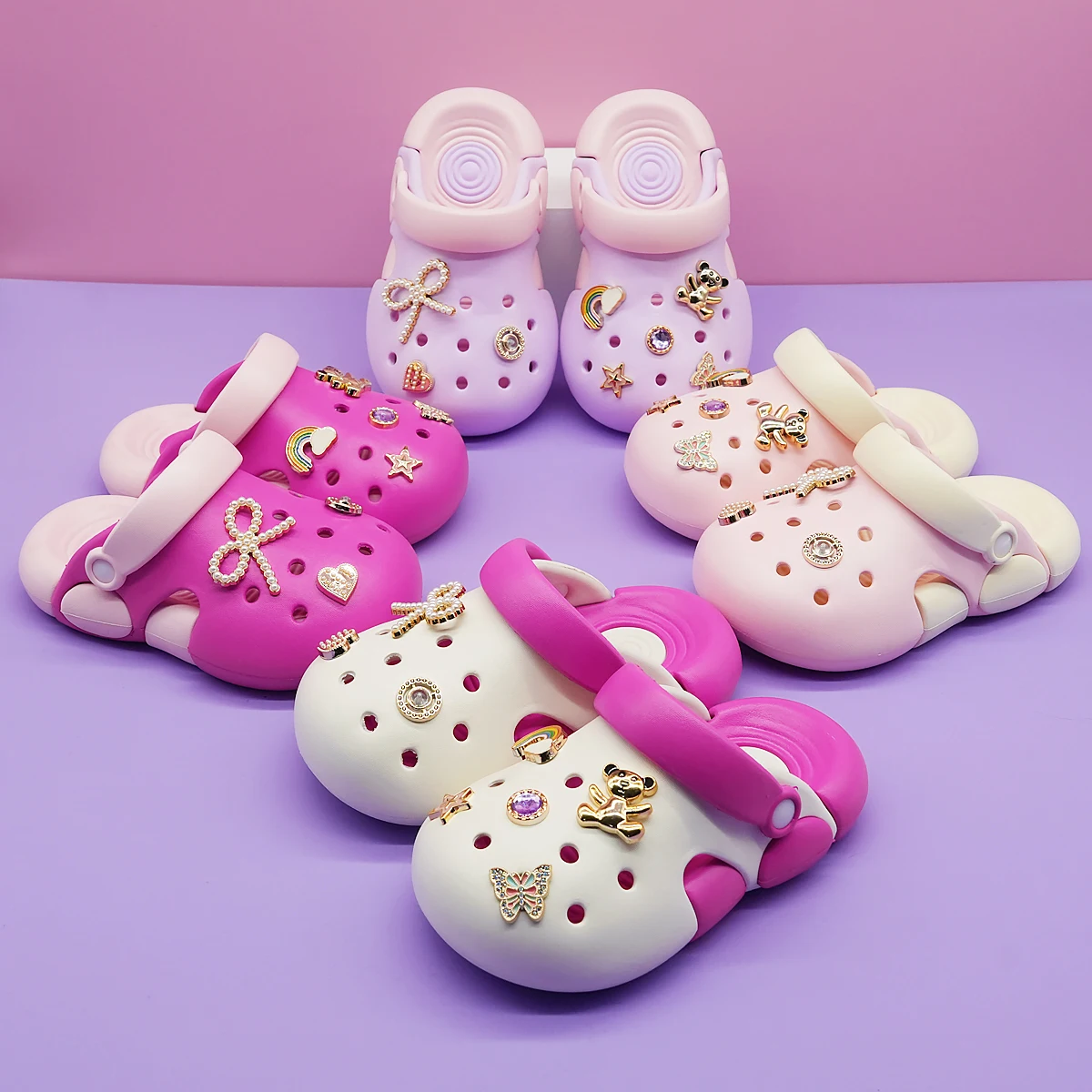 New Cartoon Bowknot Rainbow Gold Bear Boys' and Girls' Clogs for Outdoor Wear, Fashionable Non-Slip Height-Increasing Closed-Toe Slippers 708
New Cartoon Bowknot Rainbow Gold Bear Boys' and Girls' Clogs for Outdoor Wear, Fashionable Non-Slip Height-Increasing Closed-Toe Slippers 708