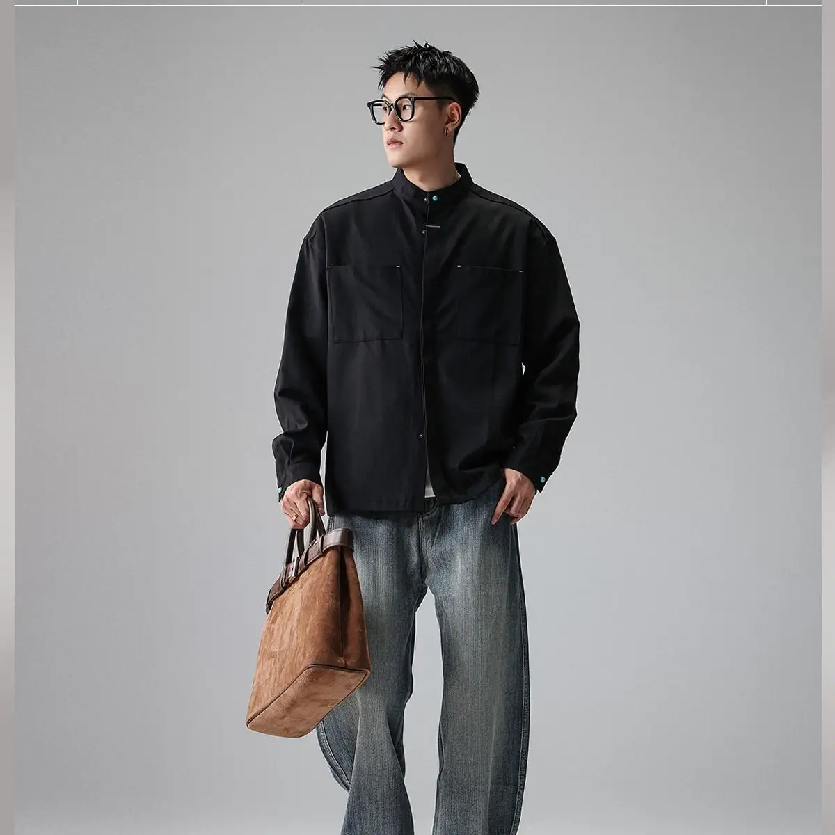 Мужская нейтральная демисезонная верхняя одежда в стиле ретро-япония, свободного кроя, с драпировкой и декоративными пуговицами
Мужская нейтральная демисезонная верхняя одежда в стиле ретро-япония, свободного кроя, с драпировкой и декоративными пуговицами