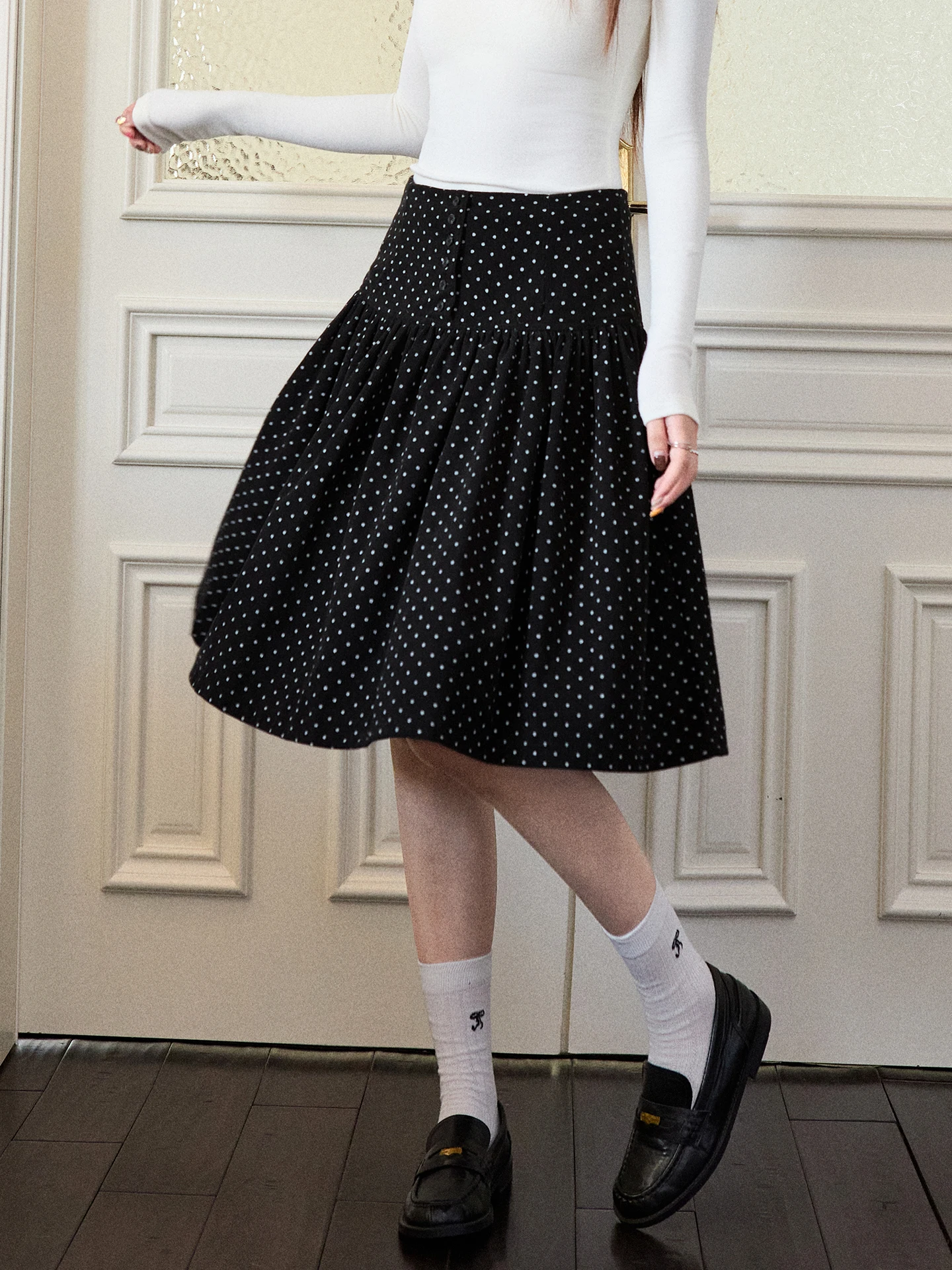 Original Korean Retro Polka Dot A-Line Skirt Women's Summer Waist-Cinching Design Long Skirt Low Waist Daily Wear
Original Korean Retro Polka Dot A-Line Skirt Women's Summer Waist-Cinching Design Long Skirt Low Waist Daily Wear