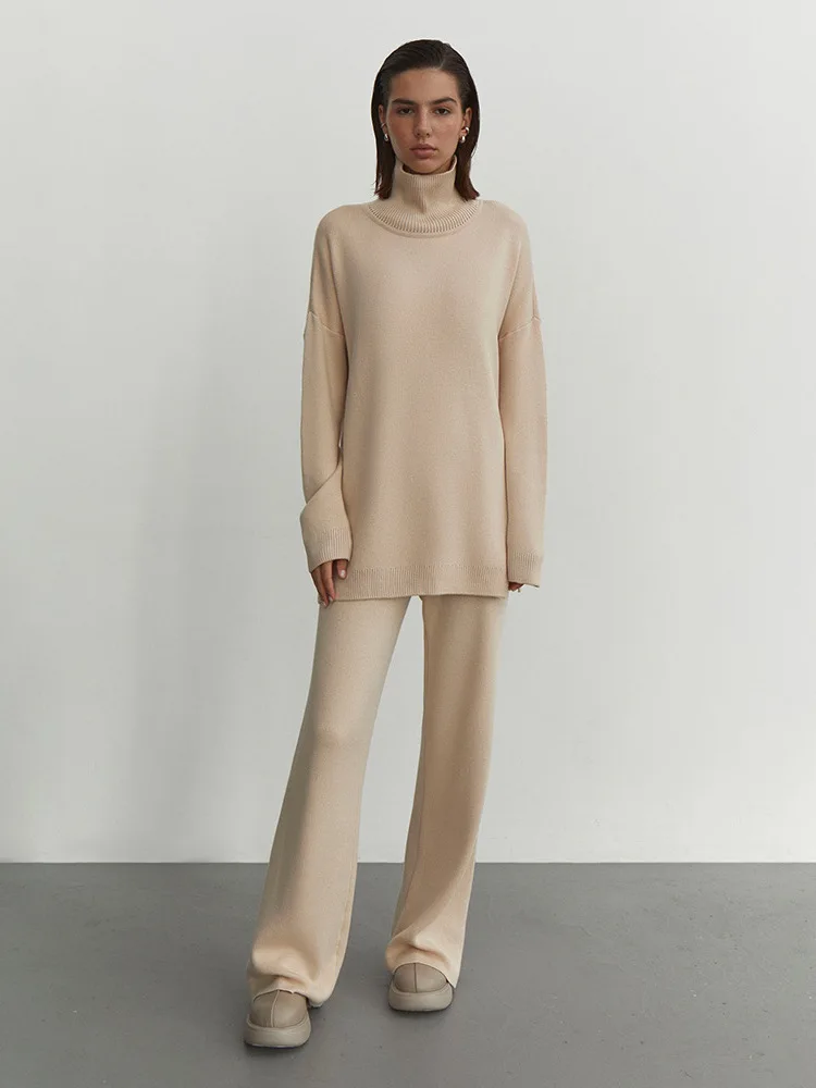 Комплект женской одежды: вязаный свитер и брюки с широкими штанинами, базовый слой, модный, на все сезоны, для взрослых
Комплект женской одежды: вязаный свитер и брюки с широкими штанинами, базовый слой, модный, на все сезоны, для взрослых