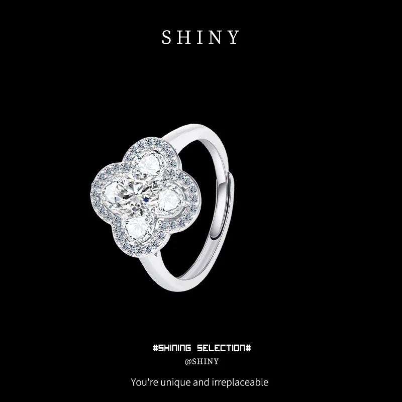 Women's S925 Sterling Silver Ring Light Luxury High-End Four Leaf Clover Moissanite Design Niche INS Style Jewelry Accessory
Women's S925 Sterling Silver Ring Light Luxury High-End Four Leaf Clover Moissanite Design Niche INS Style Jewelry Accessory