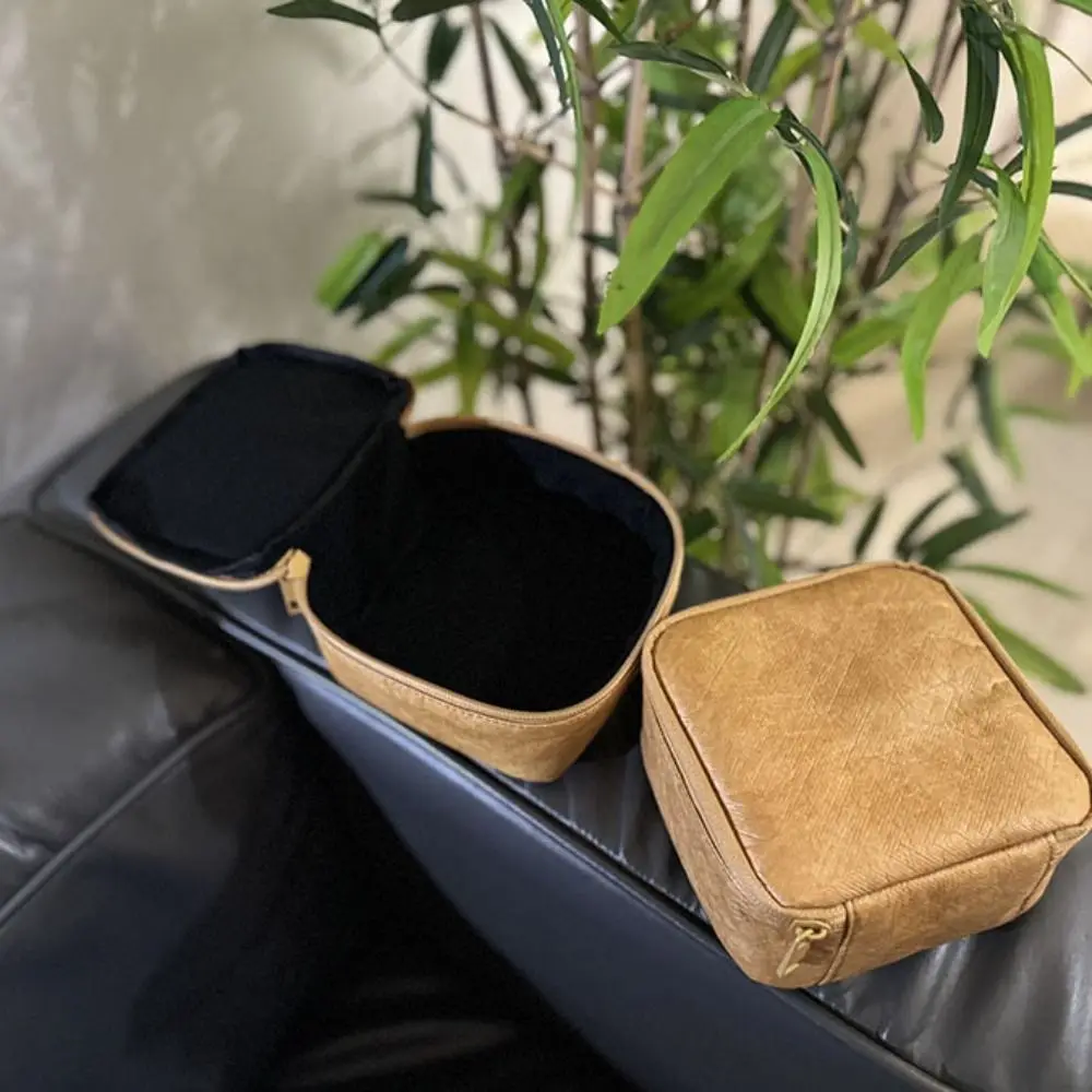 Storage Waterproof Jewelry Box Multi-function Stain-resistant Ring Box Portable Creative Necklace Organizer Vacation
Storage Waterproof Jewelry Box Multi-function Stain-resistant Ring Box Portable Creative Necklace Organizer Vacation