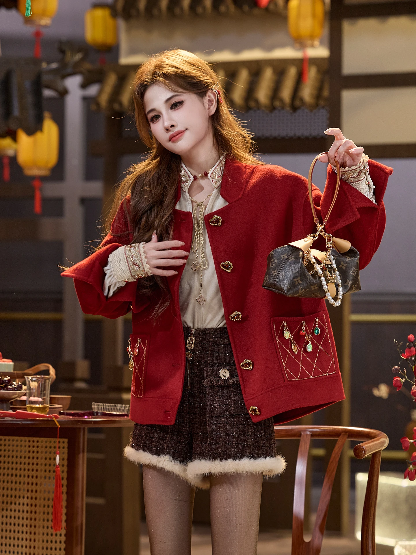 TUNT Осенне-зимнее шерстяное пальто с китайским узором в стиле «Цветы на окне», с тяжелой вышивкой, свободного кроя, повседневное
TUNT Осенне-зимнее шерстяное пальто с китайским узором в стиле «Цветы на окне», с тяжелой вышивкой, свободного кроя, повседневное