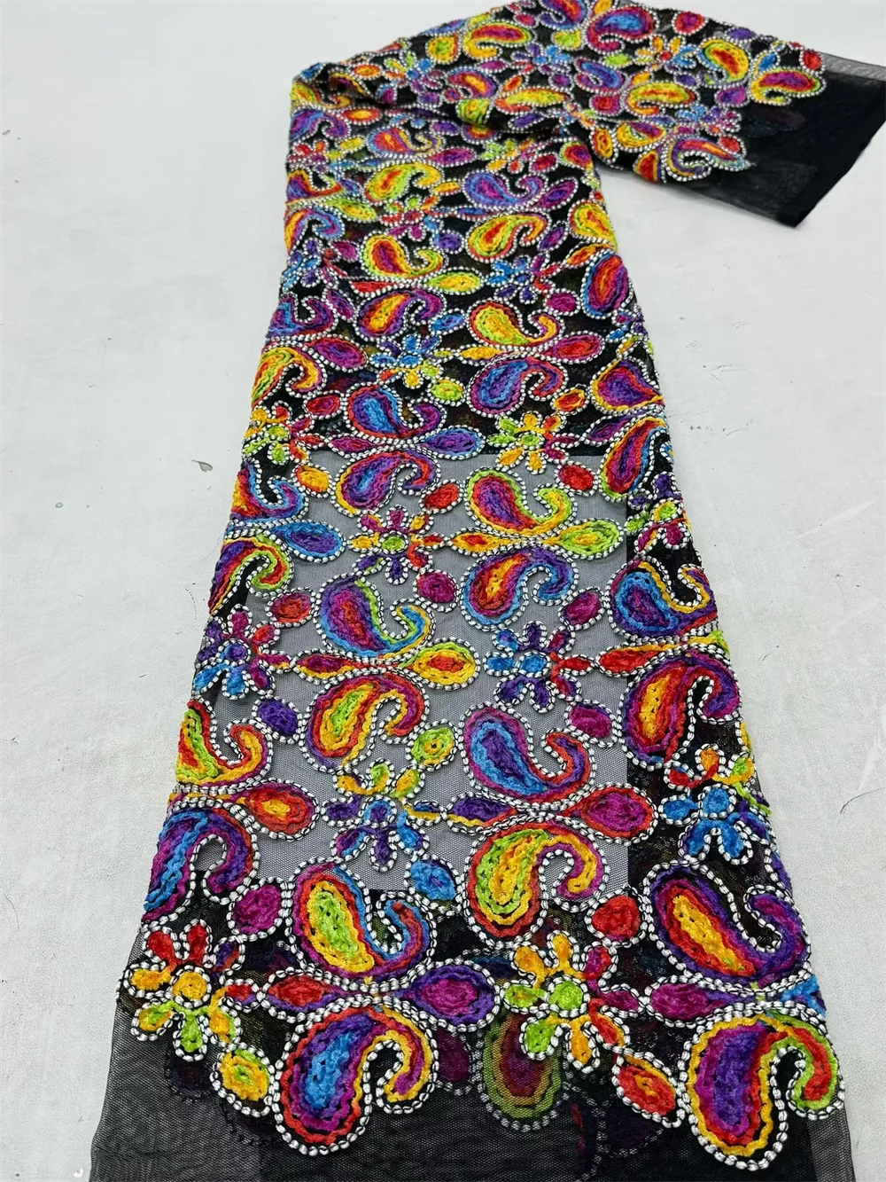 Новейшая разноцветная африканская свадебная ткань: кружево, 5 ярдов, французский тюль, пайетки, роскошные бусины, жемчуг, свадебное кружево, 5 ярдов, H203-1
Новейшая разноцветная африканская свадебная ткань: кружево, 5 ярдов, французский тюль, пайетки, роскошные бусины, жемчуг, свадебное кружево, 5 ярдов, H203-1