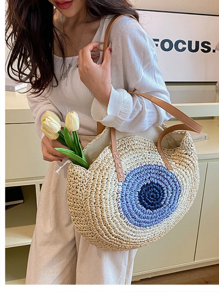 Fashion literature and art new retro forest round crochet straw bag ladies leisure all-match seaside beach vacation leisure bag
Fashion literature and art new retro forest round crochet straw bag ladies leisure all-match seaside beach vacation leisure bag