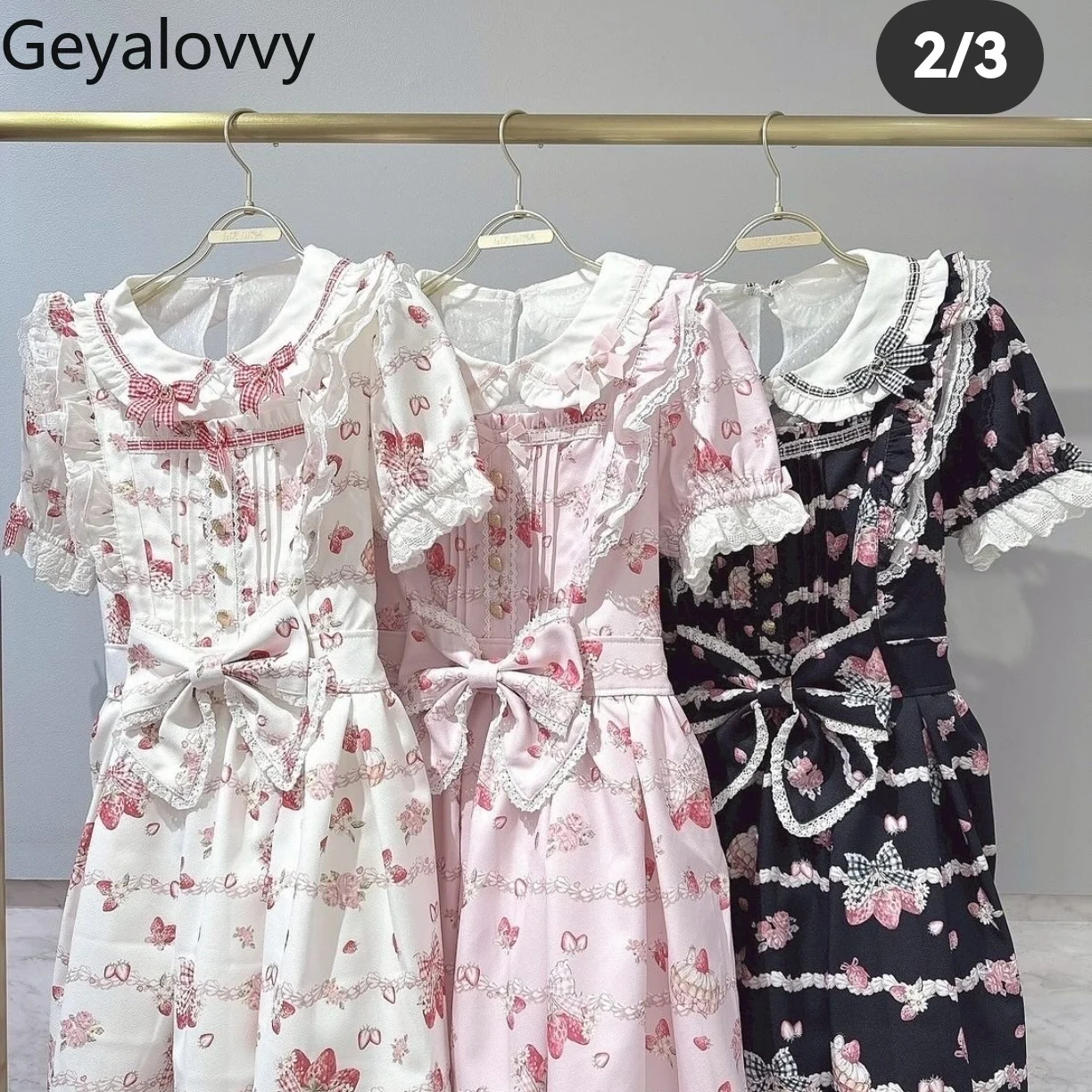 Japanese Summer New Sweet and Cute Girl Doll Collar Short-sleeved Slim-fit Dress Kawaii Bow Print High-waisted Short Dresses
Japanese Summer New Sweet and Cute Girl Doll Collar Short-sleeved Slim-fit Dress Kawaii Bow Print High-waisted Short Dresses