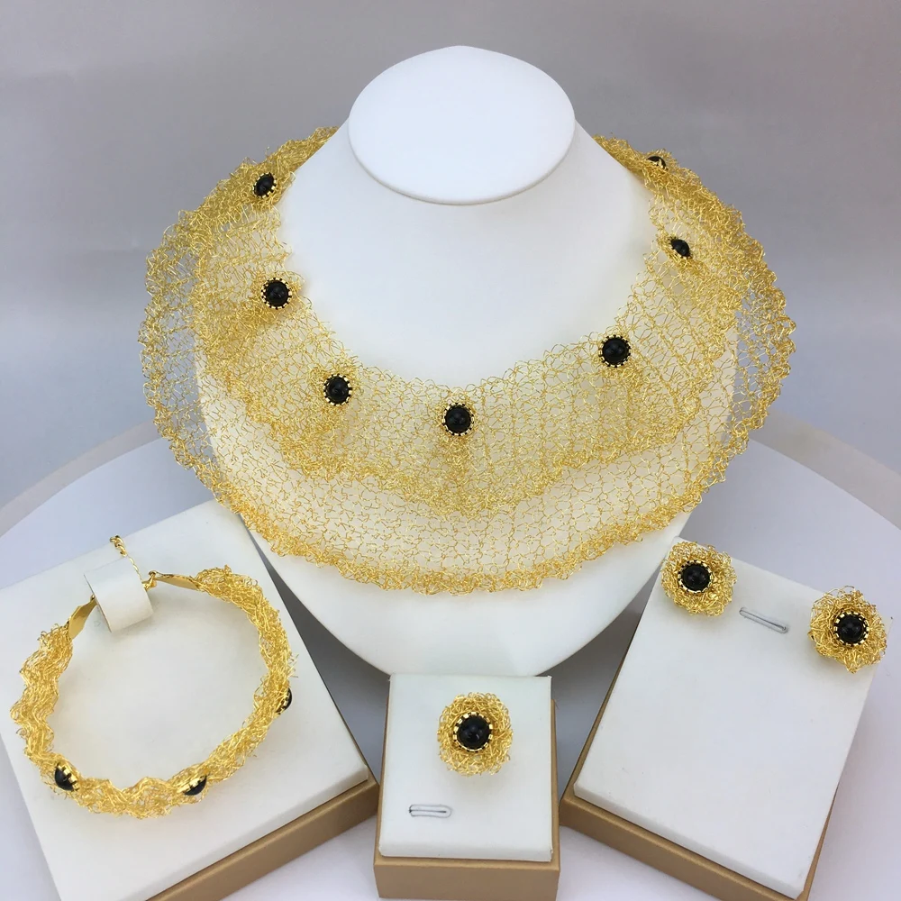African Dubai Gold Plated Necklace All Copper Material Hollow Surround Necklace Simple Flower Style FHK18203
African Dubai Gold Plated Necklace All Copper Material Hollow Surround Necklace Simple Flower Style FHK18203