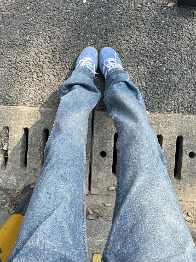 Синие мужские джинсы Slim Fit в американском стиле High Street, прямые, слегка расклешенные, на молнии, с высокой талией, весна-осень
Синие мужские джинсы Slim Fit в американском стиле High Street, прямые, слегка расклешенные, на молнии, с высокой талией, весна-осень