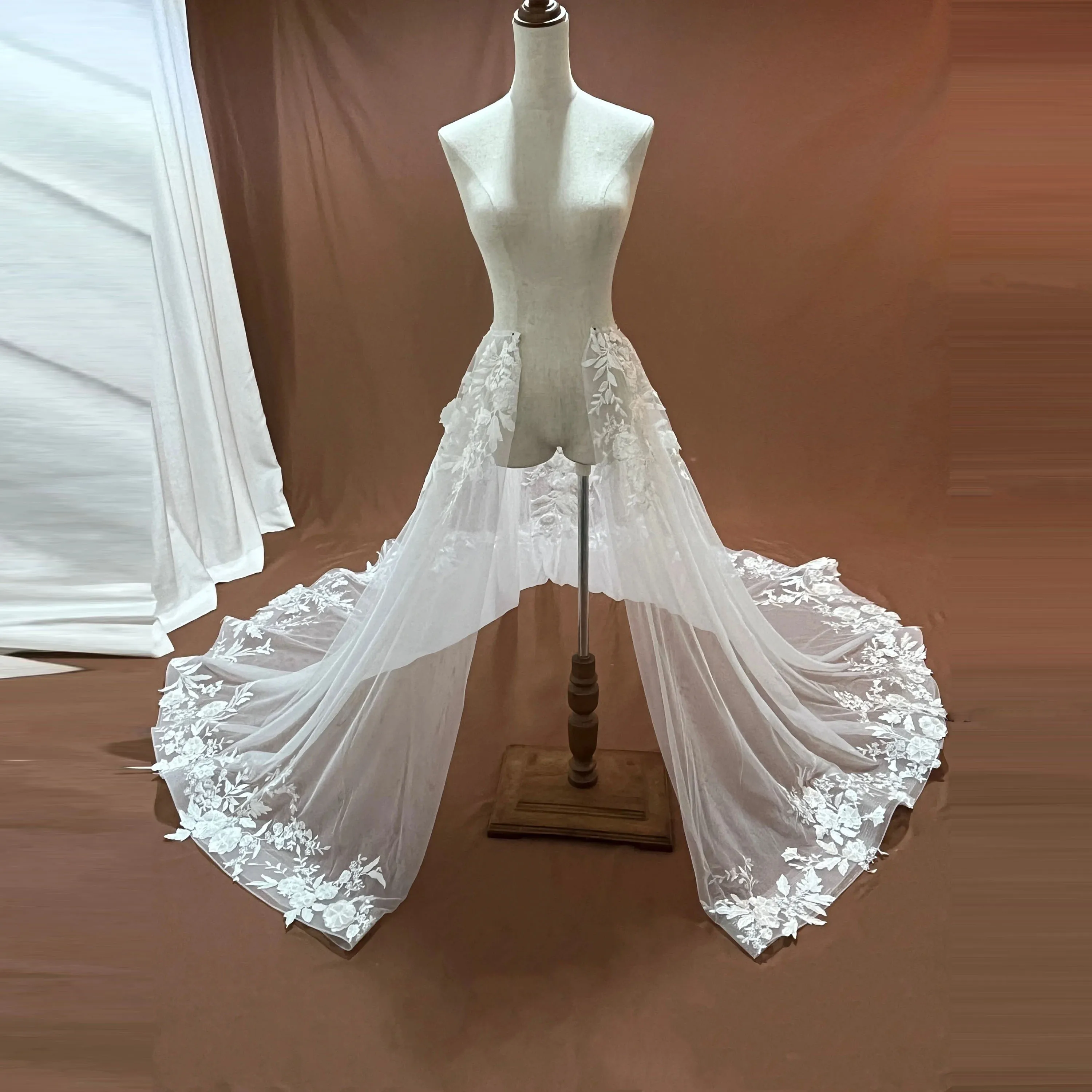 Bridal Skirt Wedding Overskirt Removable Tulle Skirt Gorgeous Applique Edge Custom Bridal Tulle Overskirt Detachable
Bridal Skirt Wedding Overskirt Removable Tulle Skirt Gorgeous Applique Edge Custom Bridal Tulle Overskirt Detachable