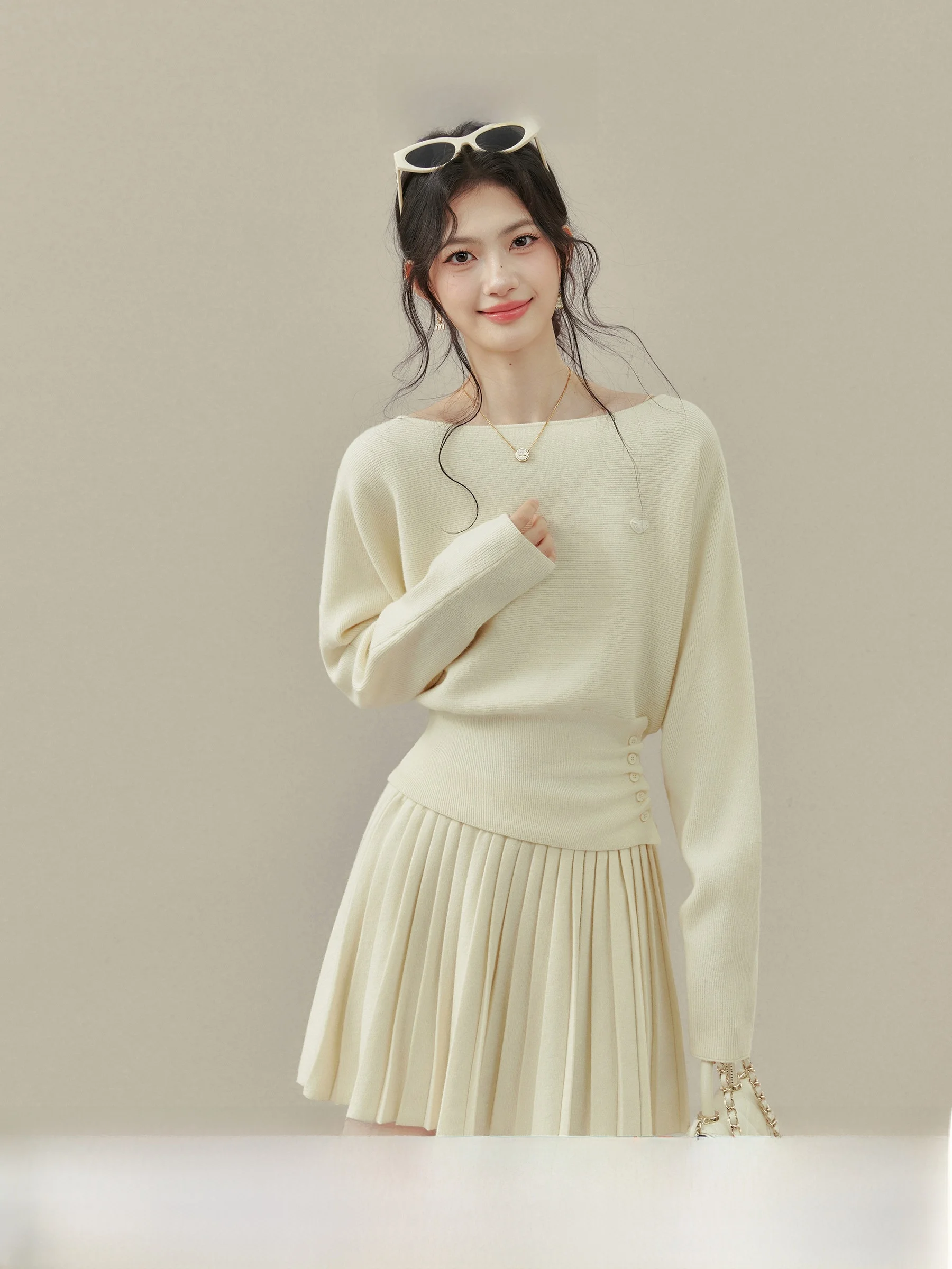 Elegant Knitted Sweater Top Women's Style Shoulder Winter Fashion Set Casual Leisure Atmosphere Spring Fragrance Collection
Elegant Knitted Sweater Top Women's Style Shoulder Winter Fashion Set Casual Leisure Atmosphere Spring Fragrance Collection