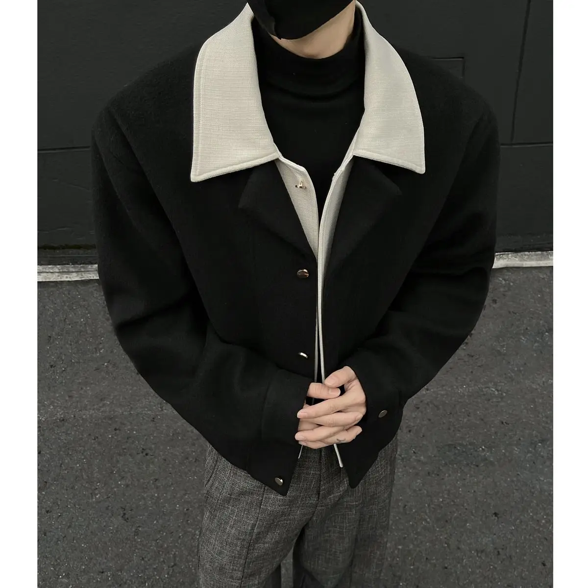 Мужская куртка из шерстяной смеси, водонепроницаемая, винтажная, в стиле преппи, формальная, тяжелая, в военном стиле, зимняя, теплая, кожаная, для активного отдыха, модная
Мужская куртка из шерстяной смеси, водонепроницаемая, винтажная, в стиле преппи, формальная, тяжелая, в военном стиле, зимняя, теплая, кожаная, для активного отдыха, модная