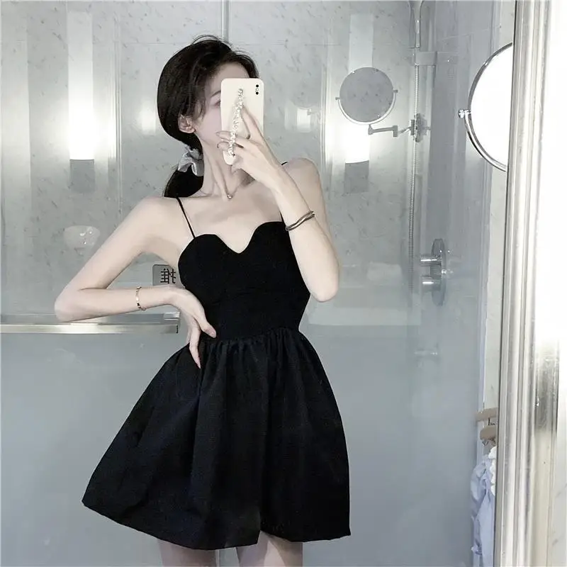Slip Dress Women's Temperament Off Shoulder Small Black Dress Summer New Solid Slim Elegant Mini Dress Fashion Sexy Clothing
Slip Dress Women's Temperament Off Shoulder Small Black Dress Summer New Solid Slim Elegant Mini Dress Fashion Sexy Clothing