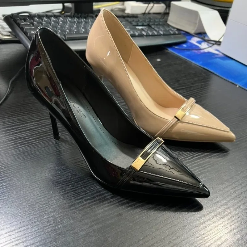 Metal Buckle Thin Heel Single Shoes Women's Pointed Toe Shallow Mouth Temperament Non-Slip High Heels
Metal Buckle Thin Heel Single Shoes Women's Pointed Toe Shallow Mouth Temperament Non-Slip High Heels