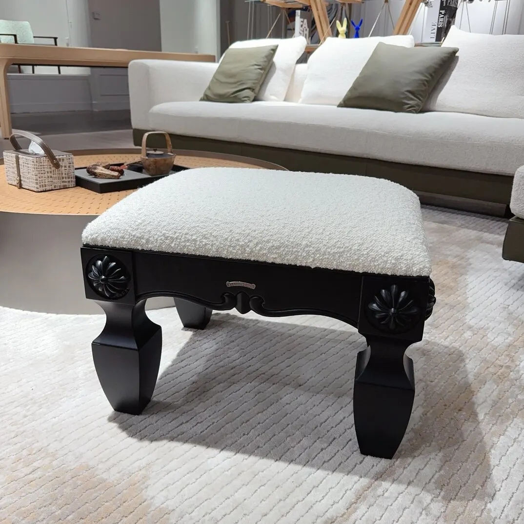 Solid Wood Carved Shoe Changing Stool Soft Cushion Household Footrest Stool
Solid Wood Carved Shoe Changing Stool Soft Cushion Household Footrest Stool