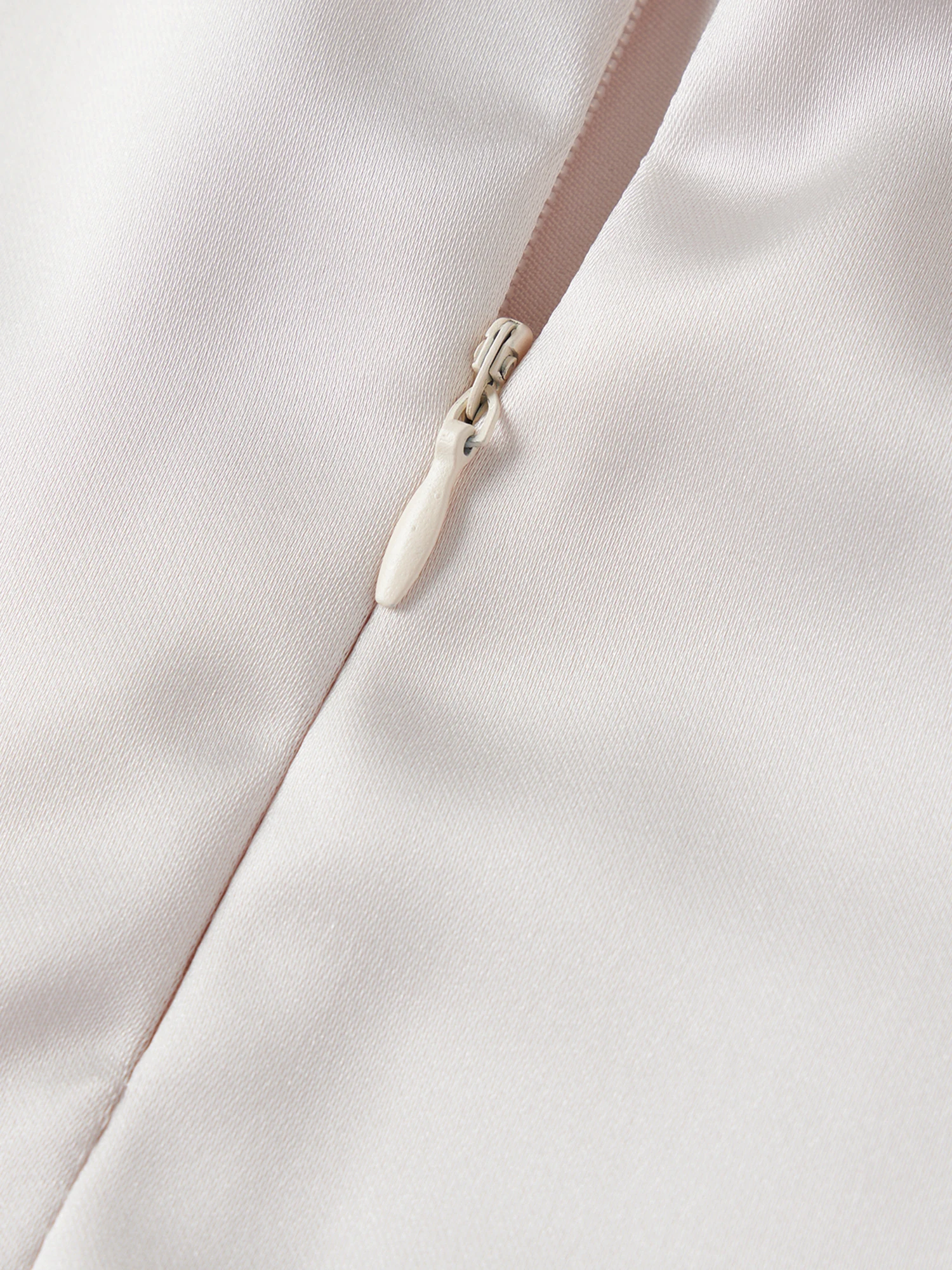 Женская макси-юбка Стильная плиссированная юбка трапециевидной формы с высокой талией и цветочной вышивкой для шикарной повседневной носки
Женская макси-юбка Стильная плиссированная юбка трапециевидной формы с высокой талией и цветочной вышивкой для шикарной повседневной носки