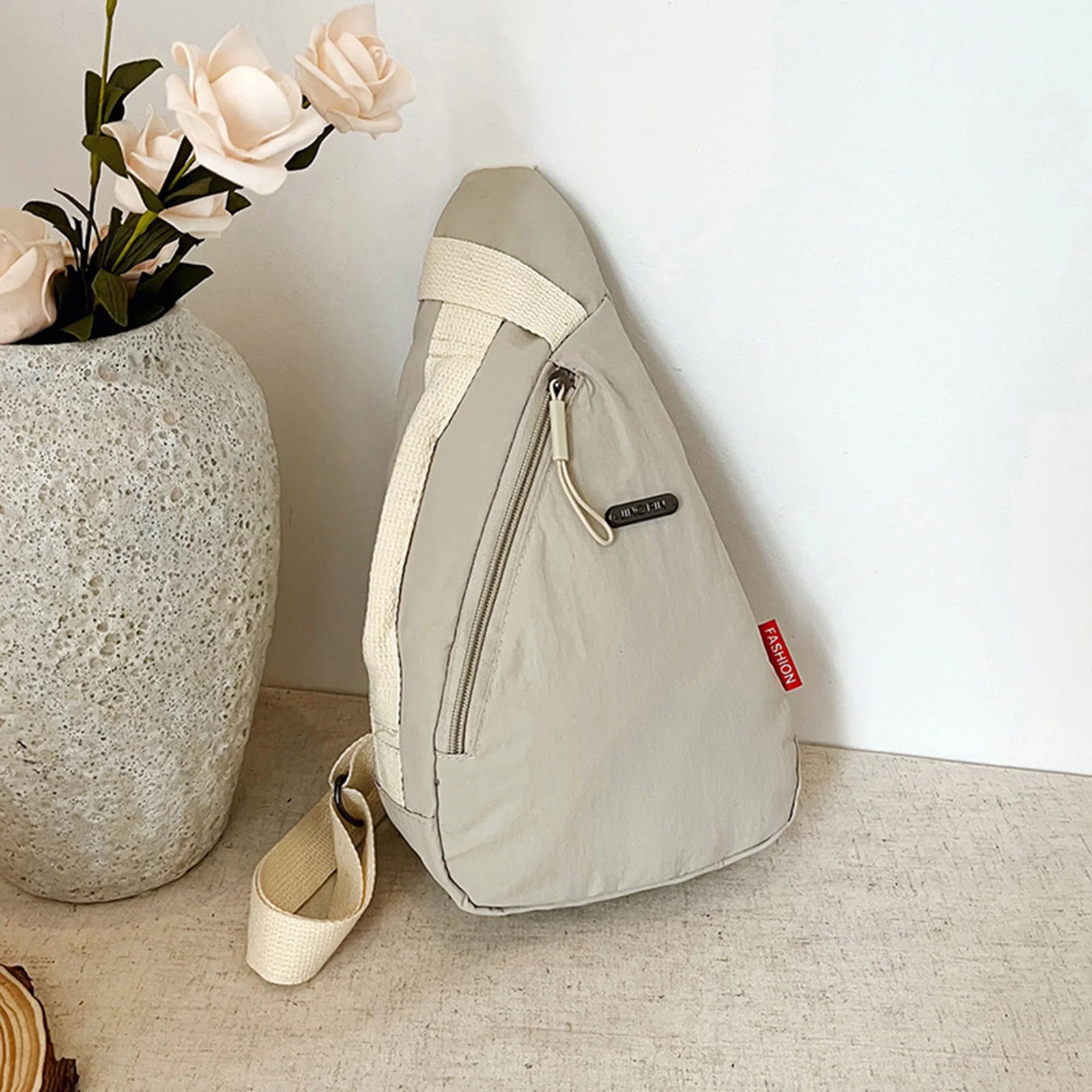 Unisex Chest Bag Phone Crossbody Bag Simple Style Cycling Leisure Small Backpack Waterproof Nylon
Unisex Chest Bag Phone Crossbody Bag Simple Style Cycling Leisure Small Backpack Waterproof Nylon