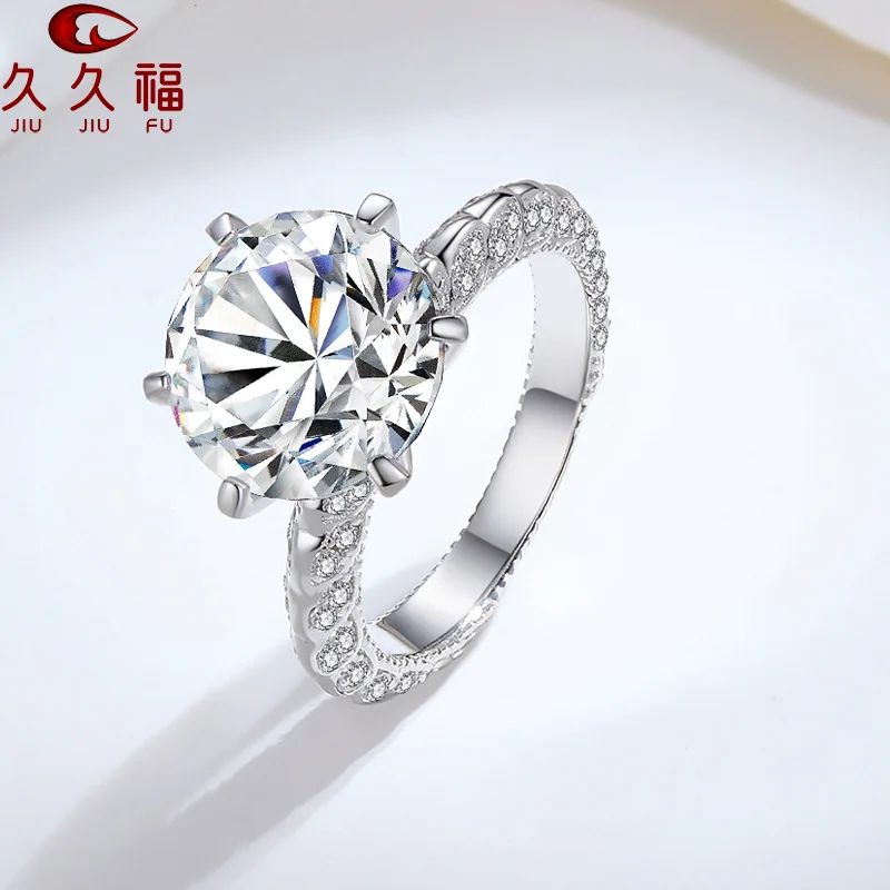 Изысканное модное обручальное кольцо для женщин, платиновое кольцо PT950 с вставкой из муассанита 5 карат, романтический высококачественный ювелирный подарок.
Изысканное модное обручальное кольцо для женщин, платиновое кольцо PT950 с вставкой из муассанита 5 карат, романтический высококачественный ювелирный подарок.