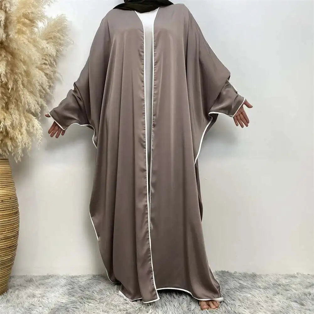 Summer New Arab Style Dubai Muslim Gown Türkiye Satin Bat Sleeve Cardigan 6688 Robe Abaya Ramadan Dubai Luxury Islam Elegant
Summer New Arab Style Dubai Muslim Gown Türkiye Satin Bat Sleeve Cardigan 6688 Robe Abaya Ramadan Dubai Luxury Islam Elegant