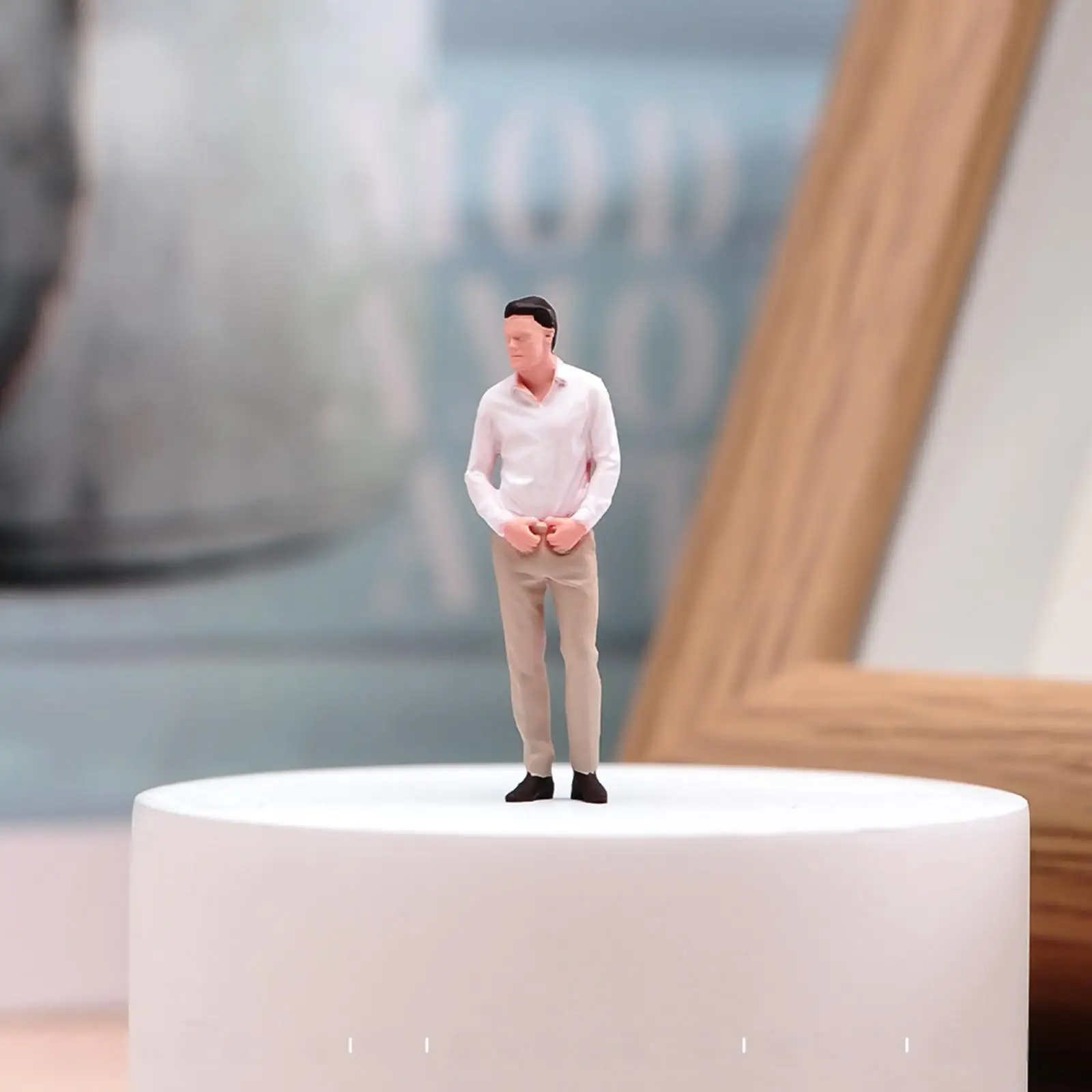 Модель человека в костюме в масштабе 1/64, 3D-фигурка для ролевых игр, миниатюрная фигурка бизнесмена для создания микроландшафтов и DIY-сцен
Модель человека в костюме в масштабе 1/64, 3D-фигурка для ролевых игр, миниатюрная фигурка бизнесмена для создания микроландшафтов и DIY-сцен