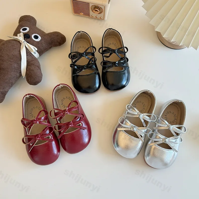 Children's Ballet Flat Shoes Girl Princess Shoes Elegant Kids Leather Shoe 2025 New Fashion Soft Sole Children's Causal Shoes
Children's Ballet Flat Shoes Girl Princess Shoes Elegant Kids Leather Shoe 2025 New Fashion Soft Sole Children's Causal Shoes