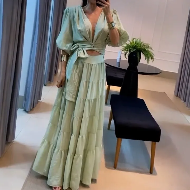 Green Fashion Sexy Deep V-neck Crop Top And Long Skirt Two Piece Set 2025 New Summer Hollow T-shirts + Maxi Skirt Women Suit
Green Fashion Sexy Deep V-neck Crop Top And Long Skirt Two Piece Set 2025 New Summer Hollow T-shirts + Maxi Skirt Women Suit